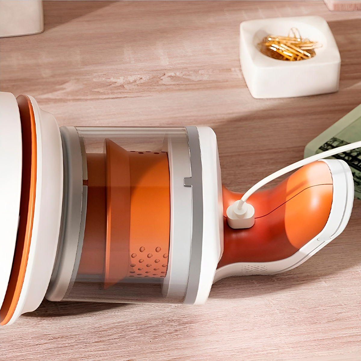 Mini Aspirador Portátil de Mão Recarregável Mesa Sofá Cor:Laranja - Imagem 3